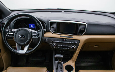 KIA Sportage IV рестайлинг, 2018 год, 2 080 000 рублей, 13 фотография
