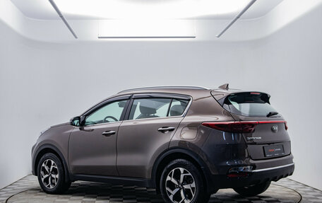 KIA Sportage IV рестайлинг, 2018 год, 2 080 000 рублей, 7 фотография