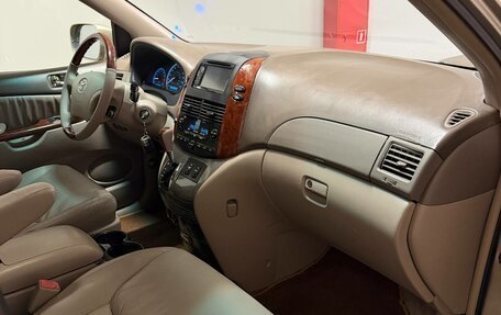 Toyota Sienna II рестайлинг, 2005 год, 1 150 000 рублей, 6 фотография