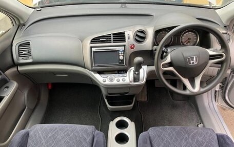 Honda Stream II, 2012 год, 942 000 рублей, 7 фотография