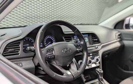 Hyundai Elantra VI рестайлинг, 2019 год, 1 850 000 рублей, 8 фотография