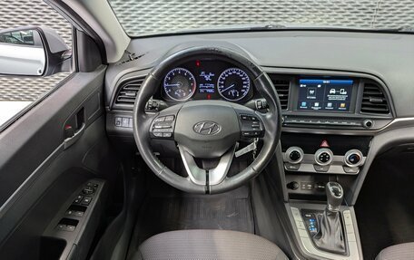 Hyundai Elantra VI рестайлинг, 2019 год, 1 850 000 рублей, 15 фотография