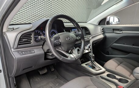 Hyundai Elantra VI рестайлинг, 2019 год, 1 850 000 рублей, 10 фотография