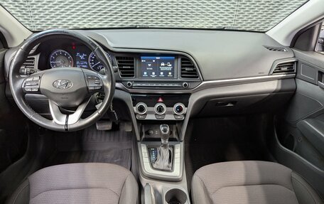 Hyundai Elantra VI рестайлинг, 2019 год, 1 850 000 рублей, 13 фотография