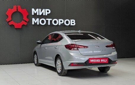 Hyundai Elantra VI рестайлинг, 2019 год, 1 850 000 рублей, 6 фотография