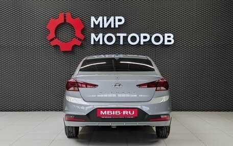Hyundai Elantra VI рестайлинг, 2019 год, 1 850 000 рублей, 5 фотография