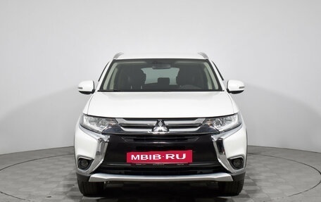 Mitsubishi Outlander III рестайлинг 3, 2017 год, 1 740 000 рублей, 2 фотография