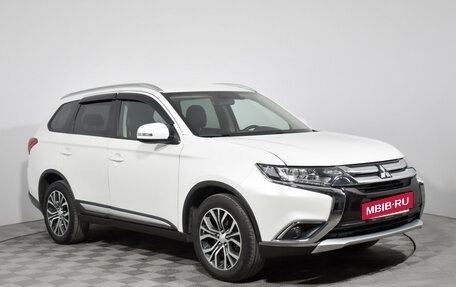 Mitsubishi Outlander III рестайлинг 3, 2017 год, 1 740 000 рублей, 3 фотография