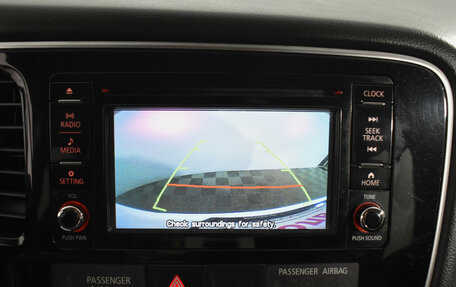 Mitsubishi Outlander III рестайлинг 3, 2017 год, 1 740 000 рублей, 15 фотография