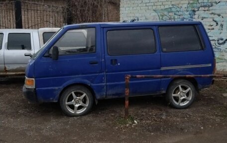 Nissan Vanette II, 1990 год, 185 000 рублей, 2 фотография