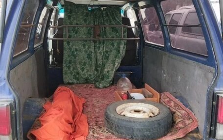 Nissan Vanette II, 1990 год, 185 000 рублей, 4 фотография