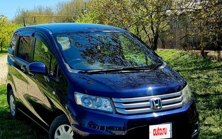 Honda Freed I, 2010 год, 1 200 000 рублей, 5 фотография