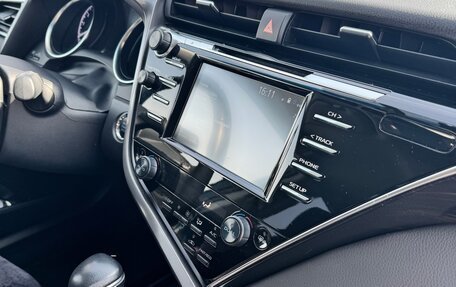 Toyota Camry, 2019 год, 3 300 000 рублей, 7 фотография