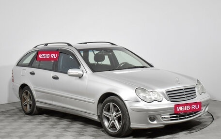Mercedes-Benz C-Класс, 2004 год, 560 000 рублей, 3 фотография