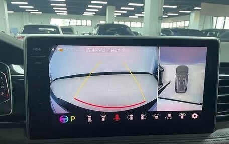 Volkswagen Tiguan II, 2023 год, 2 120 000 рублей, 16 фотография
