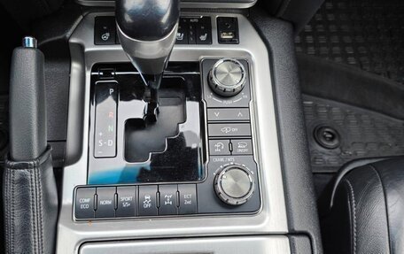 Toyota Land Cruiser 200, 2018 год, 9 000 000 рублей, 9 фотография