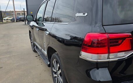 Toyota Land Cruiser 200, 2018 год, 9 000 000 рублей, 3 фотография