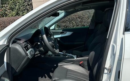 Audi A4, 2021 год, 2 170 605 рублей, 4 фотография