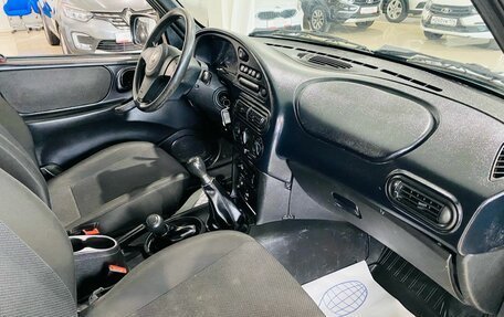 Chevrolet Niva I рестайлинг, 2019 год, 859 000 рублей, 11 фотография