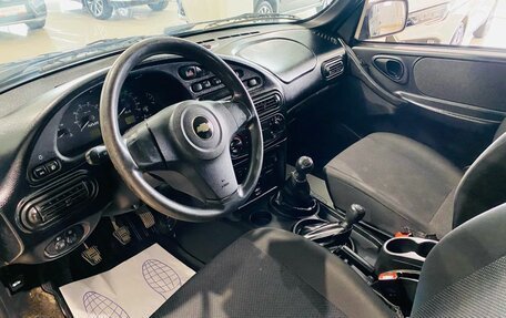 Chevrolet Niva I рестайлинг, 2019 год, 859 000 рублей, 10 фотография