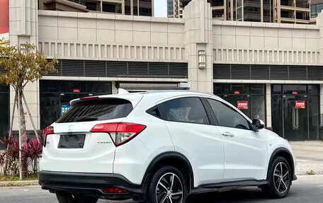 Honda Vezel, 2022 год, 1 272 000 рублей, 6 фотография