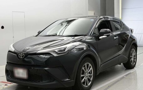 Toyota C-HR I рестайлинг, 2017 год, 1 215 000 рублей, 1 фотография