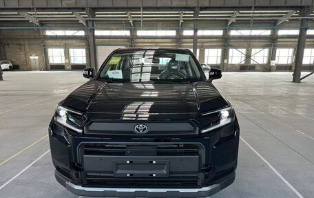 Toyota RAV4, 2026 год, 4 150 000 рублей, 3 фотография