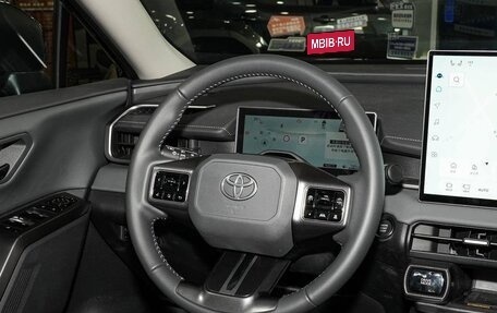 Toyota RAV4, 2026 год, 4 150 000 рублей, 10 фотография