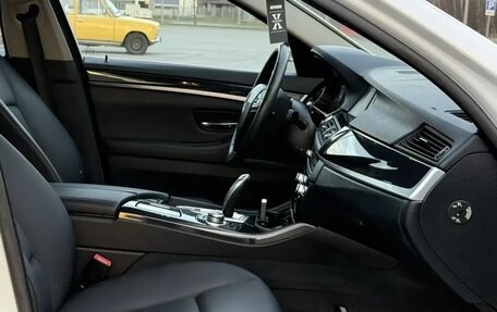 BMW 5 серия, 2013 год, 1 395 000 рублей, 18 фотография