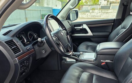 Toyota Land Cruiser 200, 2019 год, 7 650 000 рублей, 9 фотография