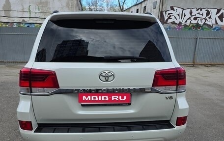 Toyota Land Cruiser 200, 2019 год, 7 650 000 рублей, 6 фотография