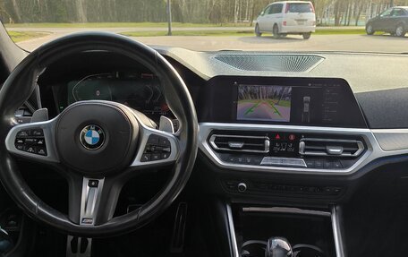 BMW 3 серия, 2019 год, 3 950 000 рублей, 18 фотография