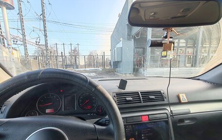 Audi A4, 2001 год, 380 000 рублей, 2 фотография
