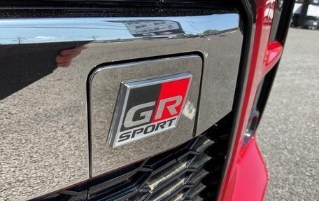 Toyota C-HR I рестайлинг, 2022 год, 1 450 000 рублей, 5 фотография