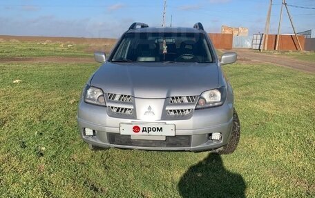 Mitsubishi Outlander III рестайлинг 3, 2005 год, 815 000 рублей, 4 фотография