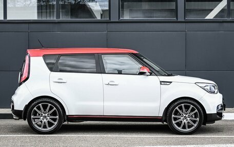 KIA Soul II рестайлинг, 2017 год, 1 699 000 рублей, 5 фотография