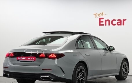 Mercedes-Benz E-Класс, 2026 год, 8 220 000 рублей, 2 фотография