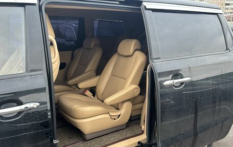 KIA Carnival III, 2019 год, 2 800 000 рублей, 5 фотография