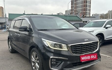 KIA Carnival III, 2019 год, 2 800 000 рублей, 2 фотография