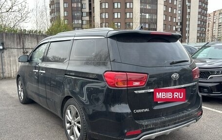 KIA Carnival III, 2019 год, 2 800 000 рублей, 4 фотография