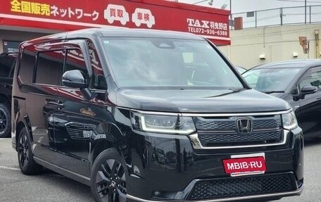 Honda Stepwgn, 2022 год, 2 200 000 рублей, 3 фотография