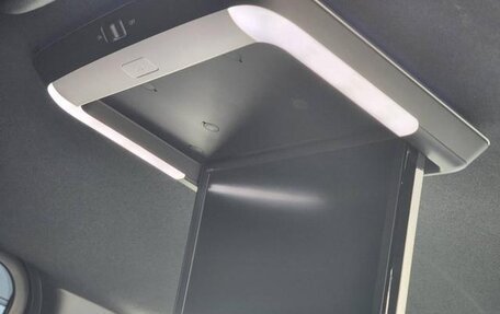 Honda Stepwgn, 2022 год, 2 200 000 рублей, 15 фотография