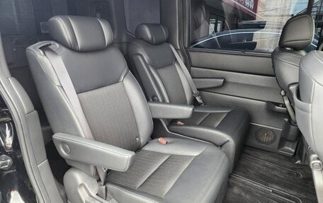 Honda Stepwgn, 2022 год, 2 200 000 рублей, 18 фотография