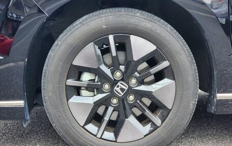 Honda Stepwgn, 2022 год, 2 200 000 рублей, 20 фотография