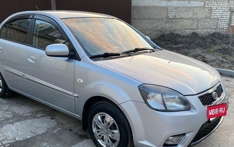 KIA Rio II, 2010 год, 545 000 рублей, 3 фотография