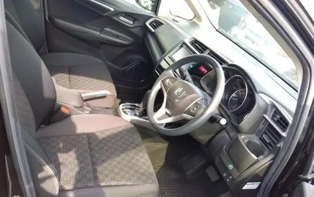 Honda Fit III, 2016 год, 1 215 000 рублей, 6 фотография