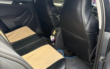 Volkswagen Jetta VI, 2012 год, 990 000 рублей, 7 фотография