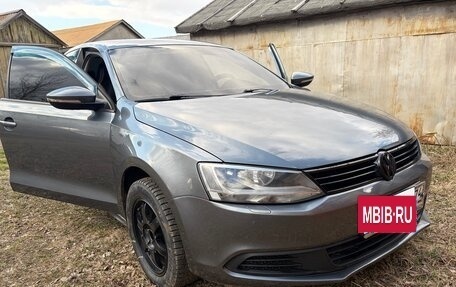 Volkswagen Jetta VI, 2012 год, 990 000 рублей, 12 фотография