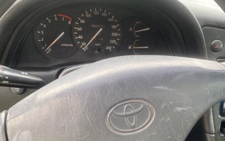 Toyota Celica VII рестайлинг, 1995 год, 650 000 рублей, 9 фотография