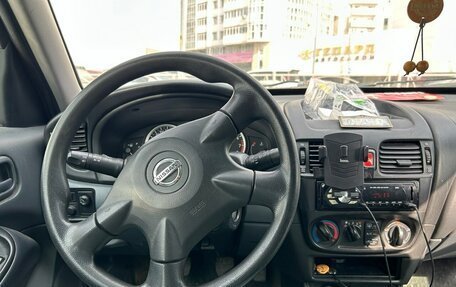 Nissan Almera, 2005 год, 320 000 рублей, 4 фотография